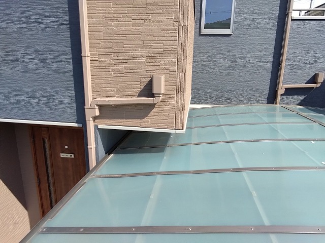 加古川市　バルコニーマス破損